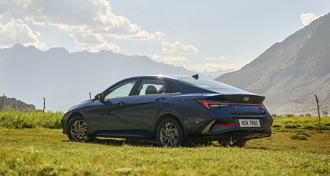 ELANTRA Hybrid – Dare to be Hybrid