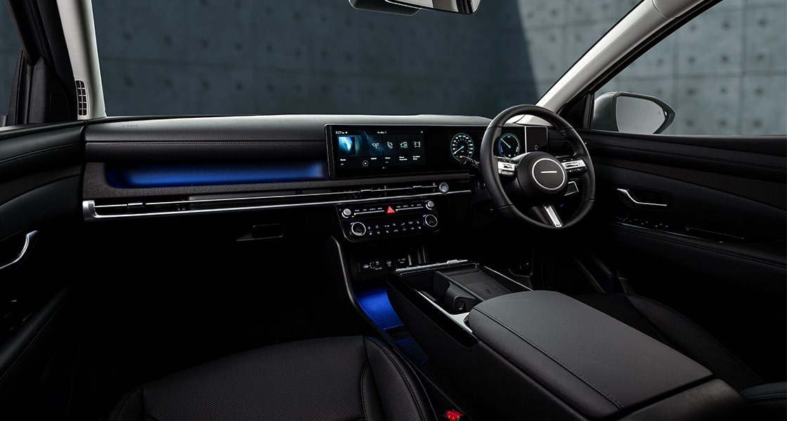 TUCSON Hybrid Interior Front