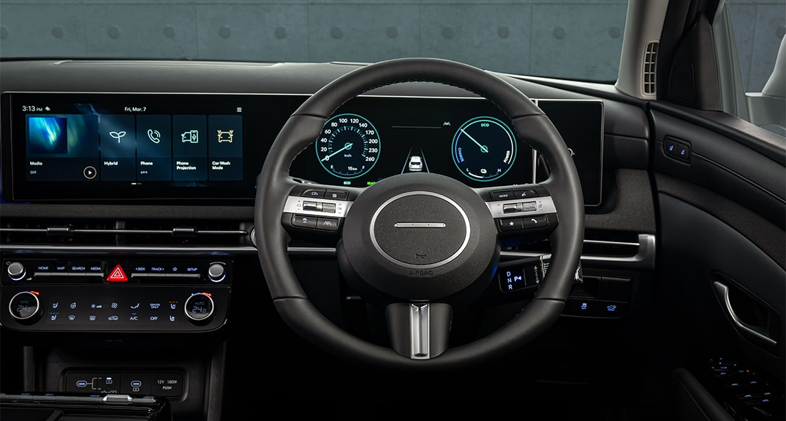 TUCSON Hybrid Interior Cockpit