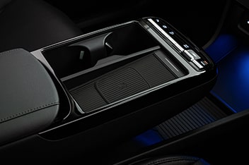 Floating type central Console